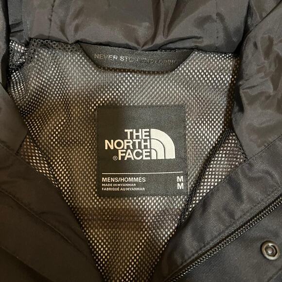 The North Face Men's Tanken Black Zip Up Jacket Medium - Picture 4 of 7